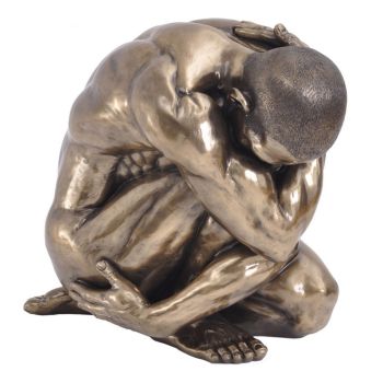 Upscaled Keswick Male Clutching Sculpture - Stone Powder/Polyresin - L34.5 x W53.5 x H45 cm - Bronze