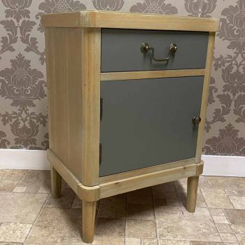 Bedside Table - Wooden - L35 x W45 x H65 cm