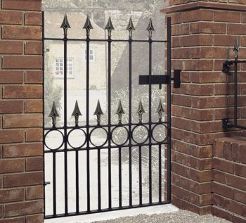 Balmoral Premium Range Spear Top Single Gate - Solid Steel - Fits Gap of 914 mm x 1168 mm High - Electro Galv./Black Powder Coated