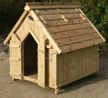 Aldeburgh 4x3 Goose or Duck House - Pressure Treated Red Pine - L110 x W90 x H144 cm