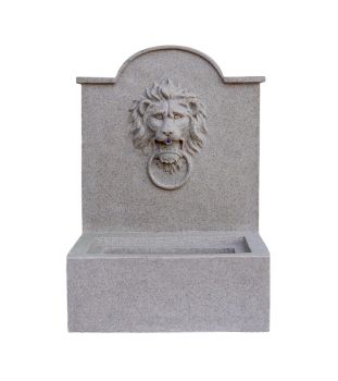Outdoor Luxury Lion Water Feature - Polyresin - L49 x W55 x H78 cm - Sandstone