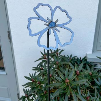 2 Feet Flowering Petal Plant Pin (Pack of 3) - Bare Metal/Ready to Rust