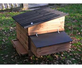 Swinford Poultry House Nest Box - NOT AVAILABLE TO PURCHASE WITHOUT THE SWINFORD POULTRY HOUSE 