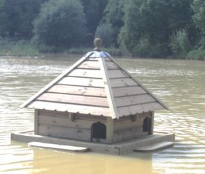 Large Square Floating Duck House, Waterfowl Nesting Box for Pond or Lake