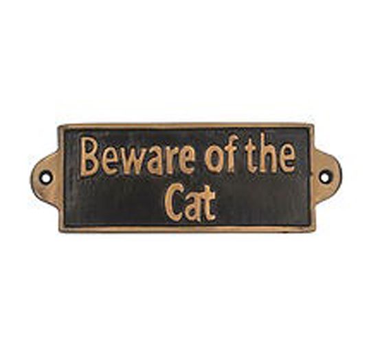 Beware of The Cat Wall Plaque - Metal - L1 x W15 x H6 cm