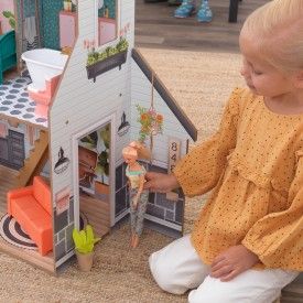 Backyard dollhouse online