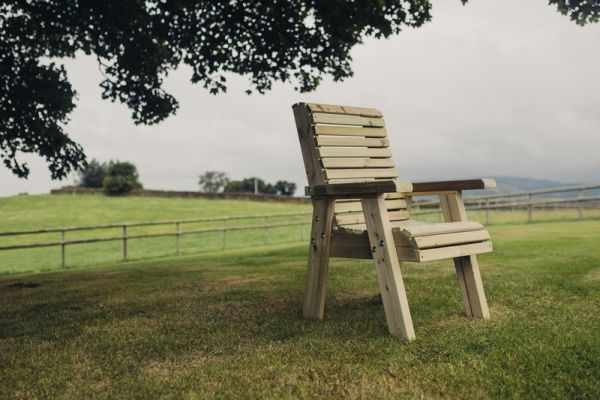 Single Chair - Wood - L69 x W69 x H105 cm