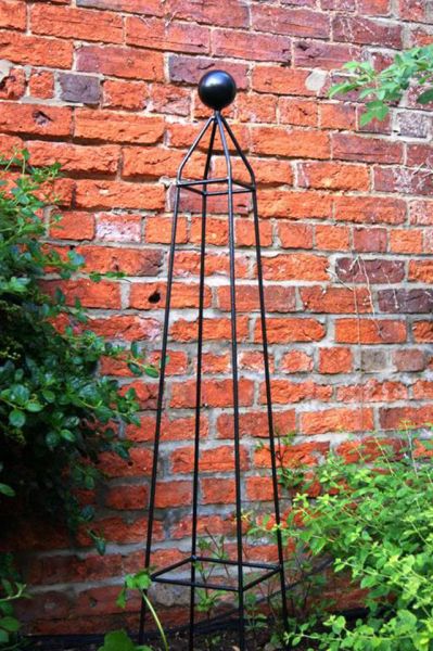 Cleo 5Ft Obelisk - Garden Plant Support - Solid Steel - L28 x W28 x H152.9 cm - Black