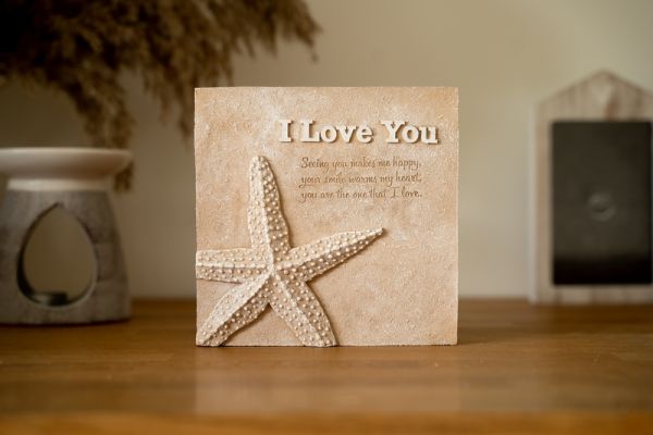 I Love You Plaque - L37 x W29 x H40 cm