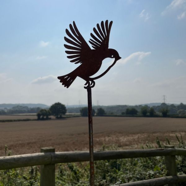 Flying Robin on 4 Feet Pole (Pack of 3) - Bare Metal/Ready to Rust - W15 x H137 cm
